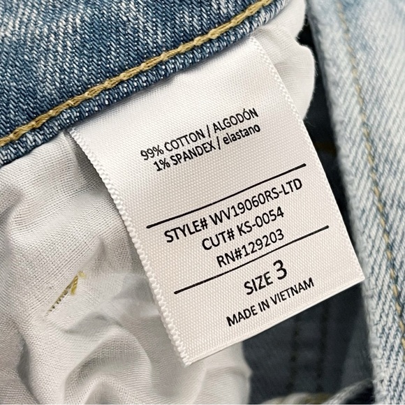 Cello Super High Rise Dad Jeans Trendy Distressed Knee Light Wash Women’s Size 3 - Picture 7 of 7